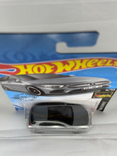 Load image into Gallery viewer, Hot Wheels &#39;19 Mercedes-Benz A-Class
