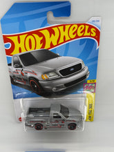 Load image into Gallery viewer, Hot Wheels &#39;99 Ford F-150 SVT Lightning
