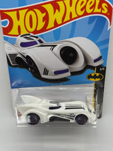 Load image into Gallery viewer, Hot Wheels Batmobile
