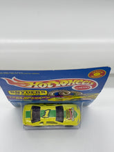 Load image into Gallery viewer, Hot Wheels 1999 Snyder’s Race Car
