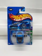 Load image into Gallery viewer, Hot Wheels FATBAX 2005 Corvette
