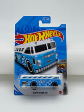 Load image into Gallery viewer, Hot Wheels Surfin’ School Bus (Frost)
