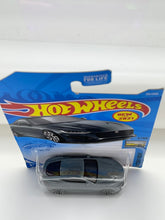 Load image into Gallery viewer, Hot Wheels ‘20 Jaguar F-Type (Silver)
