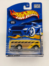 Load image into Gallery viewer, Hot Wheels Surfin’ School Bus (Yellow)
