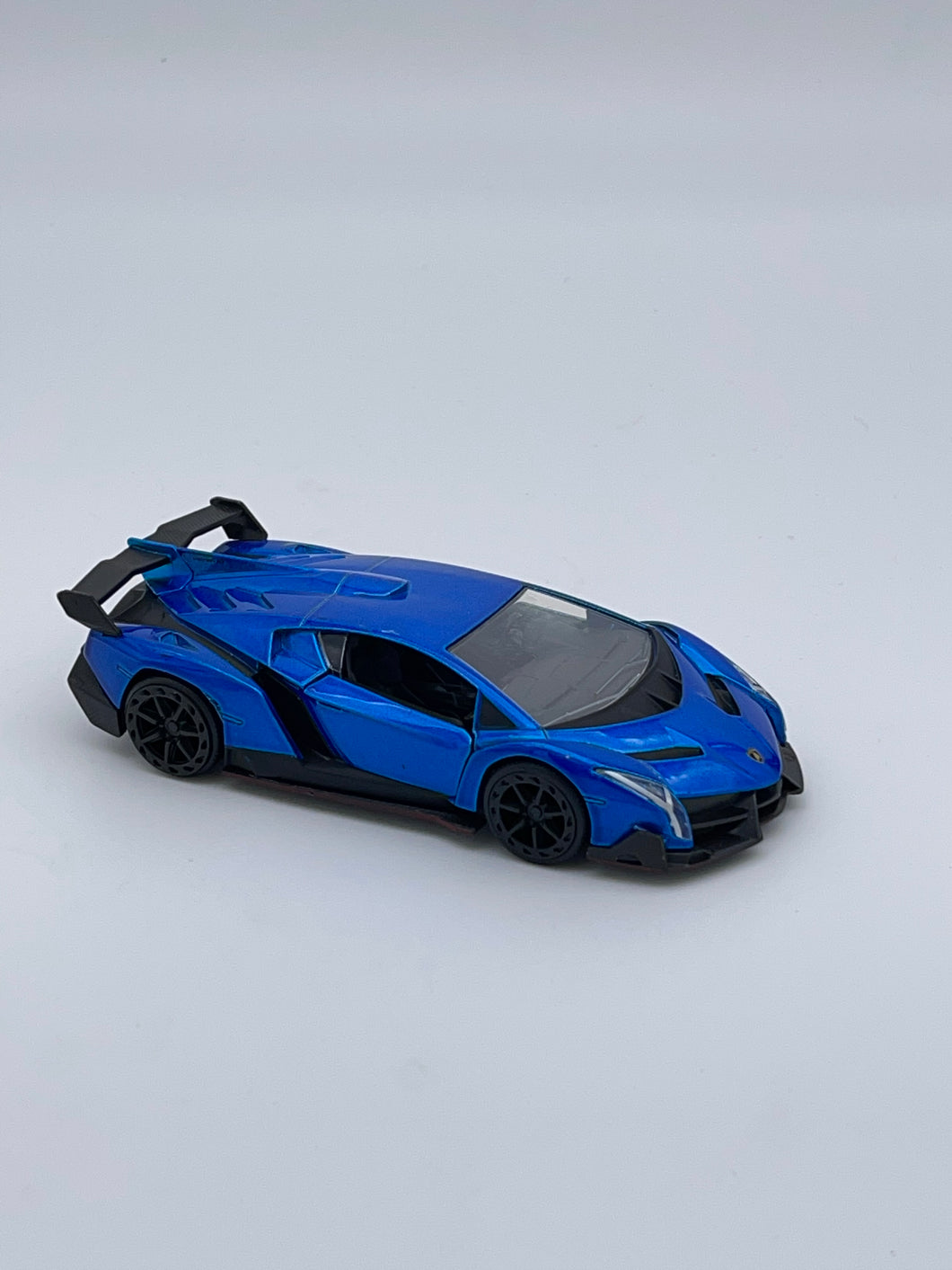 Jada Lamborghini Veneno 1/32 Scale (Blue)