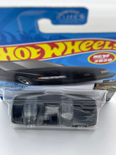 Load image into Gallery viewer, Hot Wheels ‘96 Chevy Impala SS
