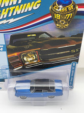 Load image into Gallery viewer, Johnny Lightning ‘71 Chevy Chevelle SS 454 Muscle Cars
