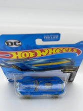 Load image into Gallery viewer, Hot Wheels The Batman Batmobile (Blue)
