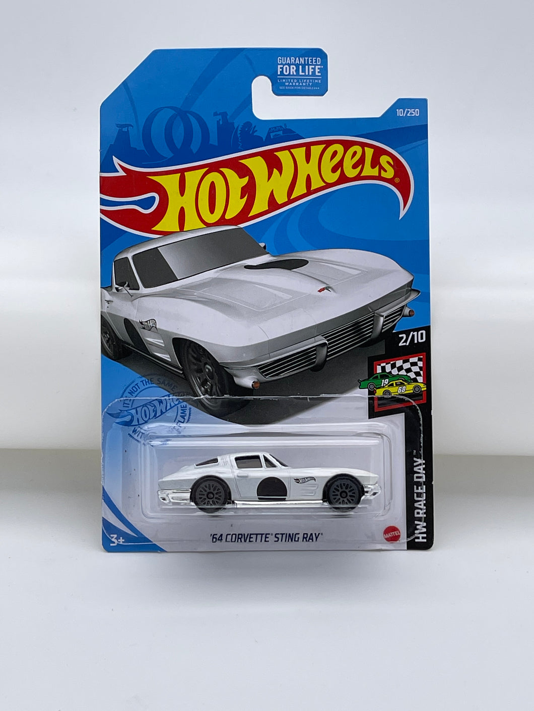 Hot Wheels ‘64 Corvette Sting Ray (White)