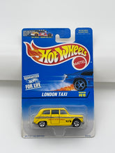 Load image into Gallery viewer, Hot Wheels London Taxi
